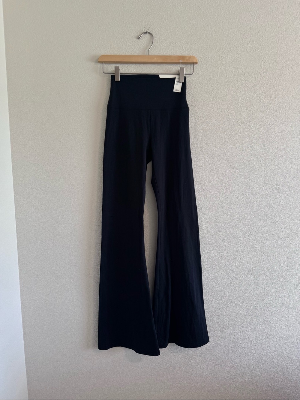 NWT Aerie High-Waist Black Flare Pants - Picture 1 of 3